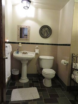 Stone Chalet B&B Inn And Event Center Ann Arbor Dış mekan fotoğraf