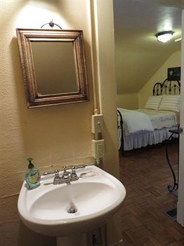 Stone Chalet B&B Inn And Event Center Ann Arbor Dış mekan fotoğraf